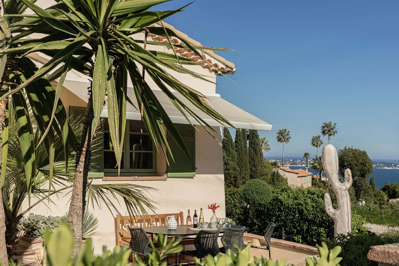 Maison Le Poète terrace with Riviera view